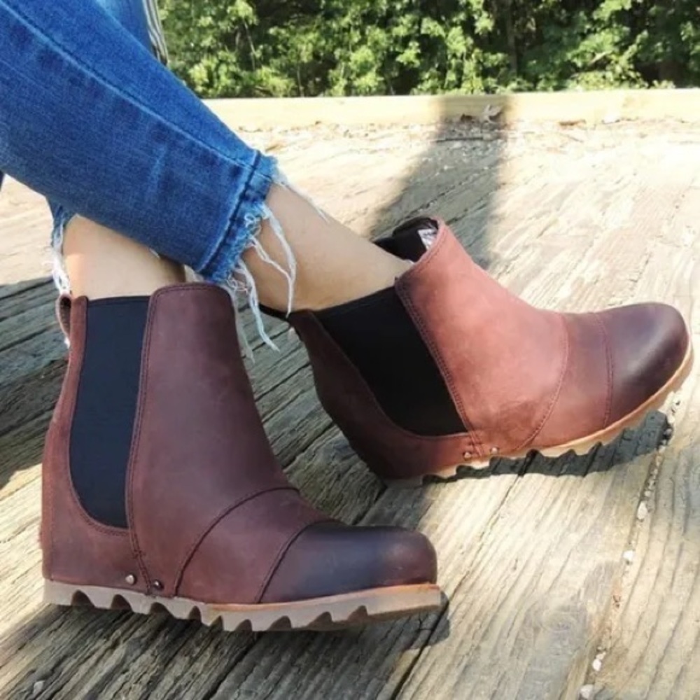 Sorel Lea Wedge Ankle Boots In Redwood/Black Women’s Size 10